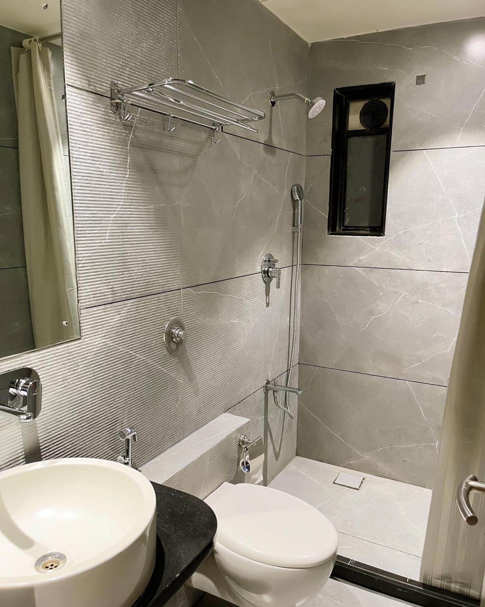 Hotel Sadanand Regency Pimpri-Chinchwad Buitenkant foto