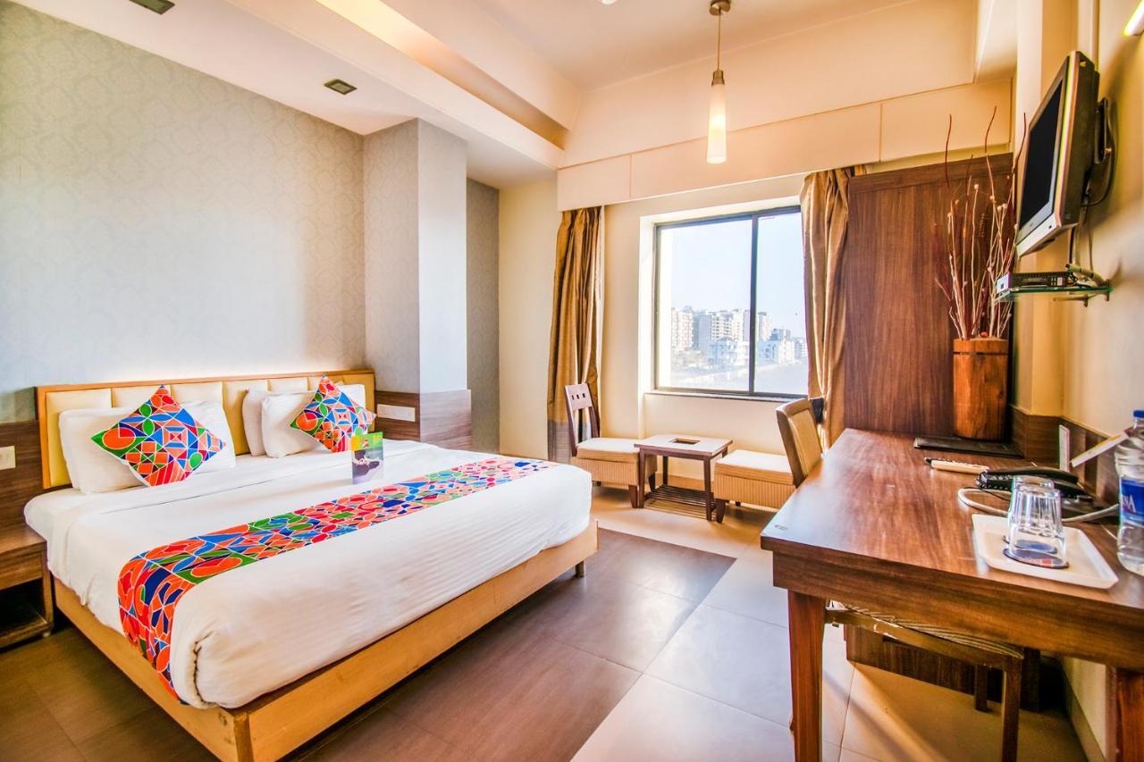 Hotel Sadanand Regency Pimpri-Chinchwad Buitenkant foto