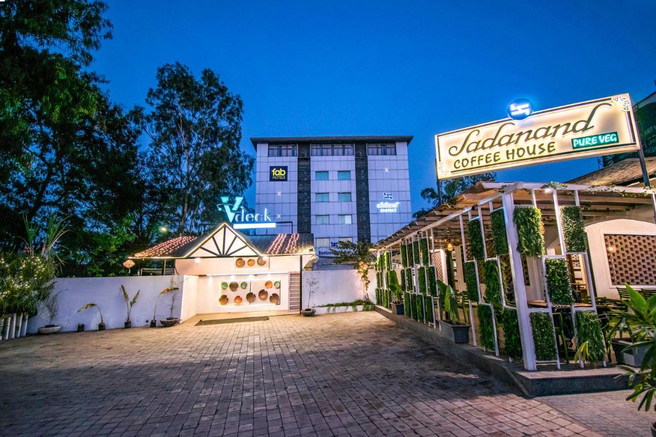 Hotel Sadanand Regency Pimpri-Chinchwad Buitenkant foto