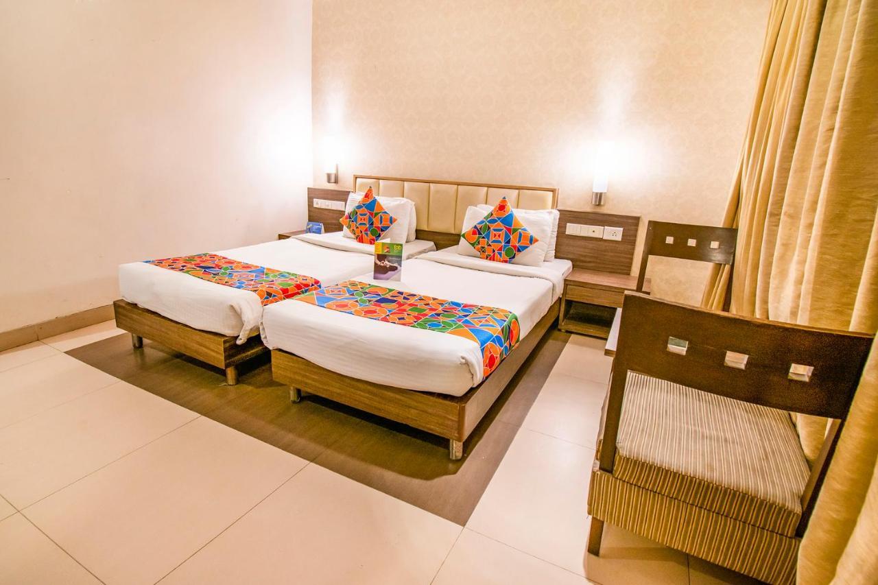 Hotel Sadanand Regency Pimpri-Chinchwad Buitenkant foto