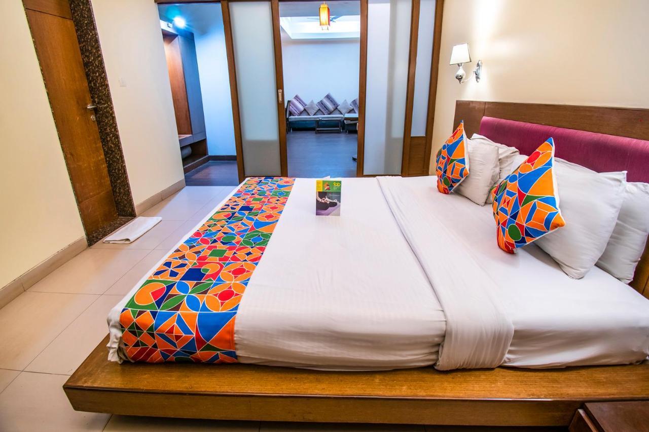 Hotel Sadanand Regency Pimpri-Chinchwad Buitenkant foto